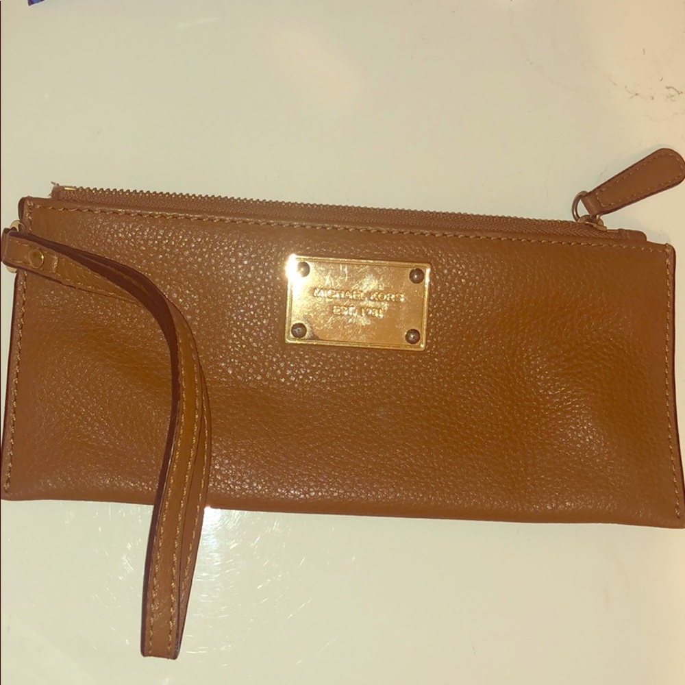 Authentic Michael Kors tan leather wristlet